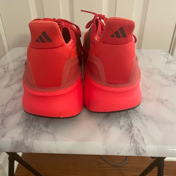 Adidas Red and Black Ultraboost 5 Running Shoes - Picture 2 of 4